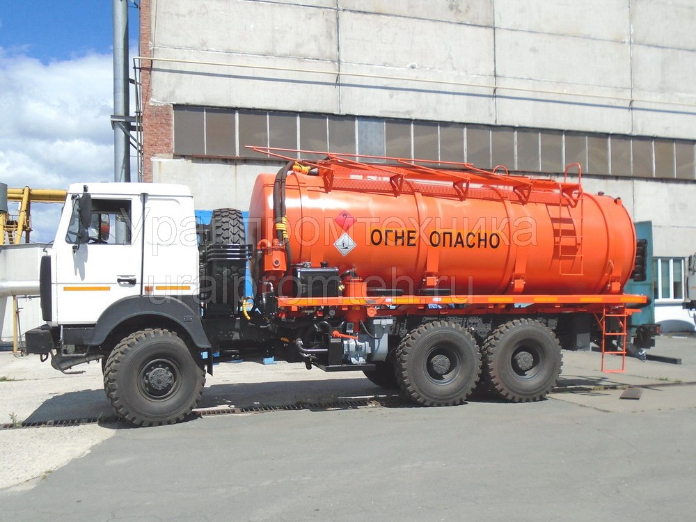 Агрегат для сбора конденсата нефти АКН-18 на шасси МАЗ-6317